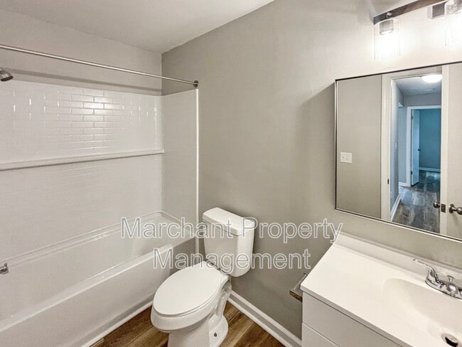 Building Photo - 4702 Old Spartanburg Rd