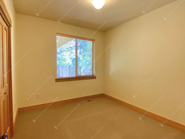 Building Photo - West Hills Gem with Timeless Charm and Modern Comfort