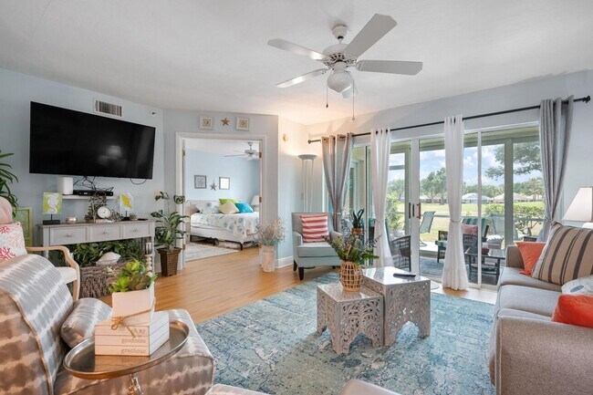 Building Photo - GORGEOUS 2 BEDROOM, 2 BATHROOM 1ST FLOOR CONDO LOCATED IN THE HIGHLY SOUGHT AFTER TENTH FAIRWAY A...