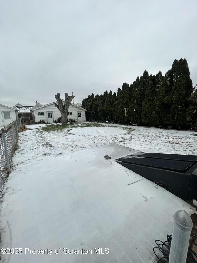 Building Photo - 302 Vine St