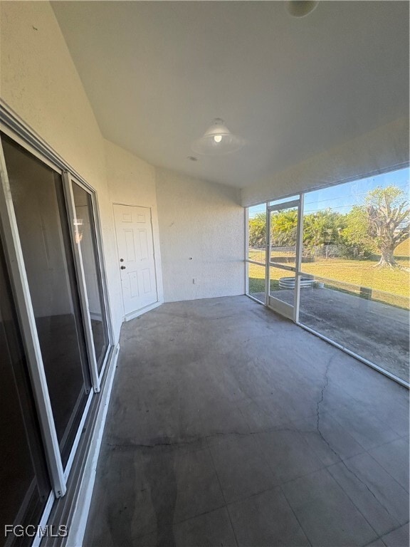 Building Photo - 2702 SW 9th Ave