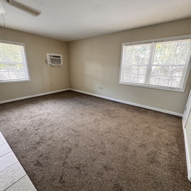 Building Photo - 5513 Playa Way