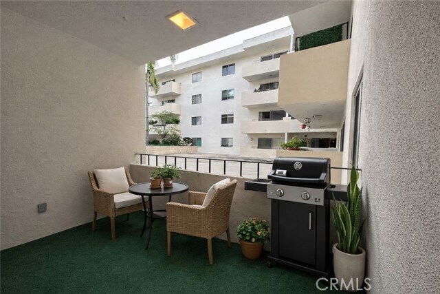 Building Photo - 29641 S Western Ave