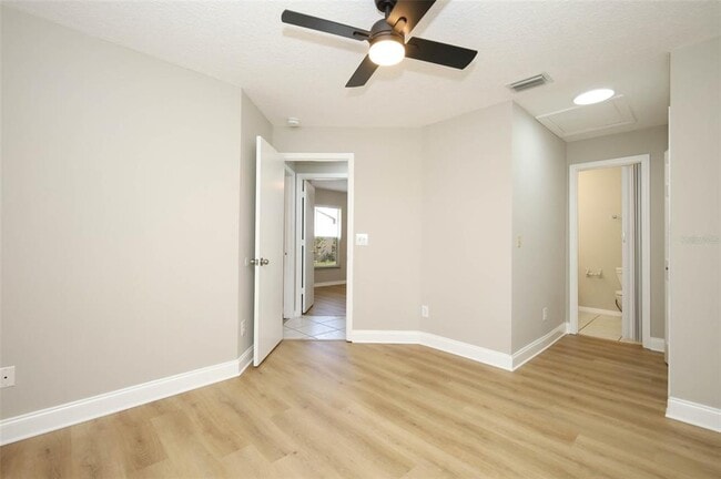 Building Photo - 788 Lincoln Pkwy