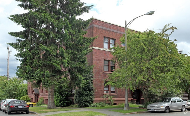 Building Photo - 501 S J Street