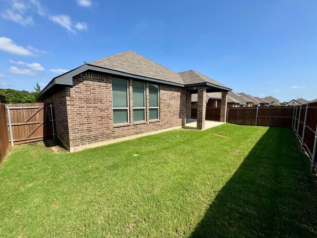 Building Photo - Argyle ISD! 3 Bed 2 Bath Home in PERFECT Location