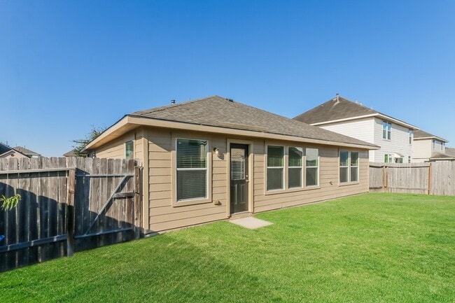 Building Photo - 2603 Montecito Ln