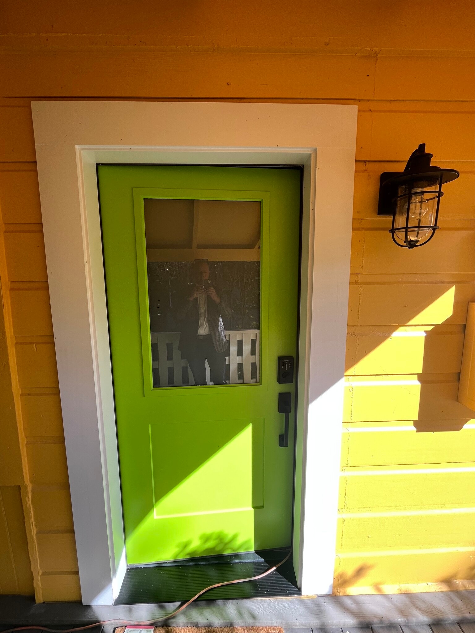 Unit C Entry - 663 Tupper St