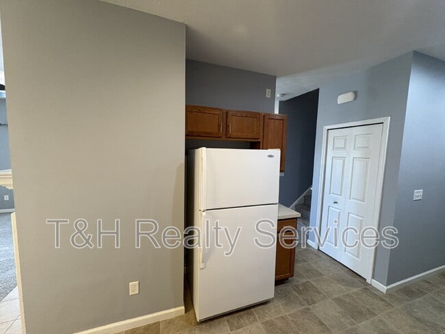 Building Photo - 13415 White Granite Dr