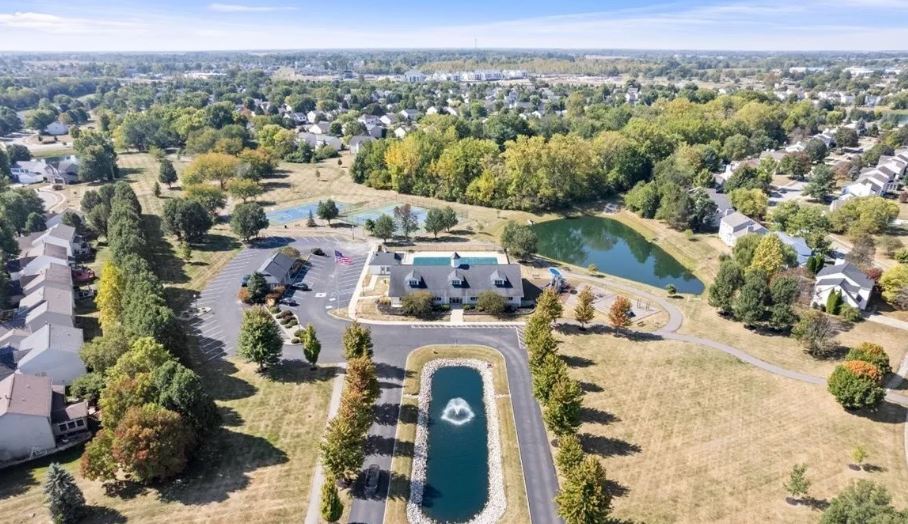 Building Photo - 6747 Wimbledon Dr