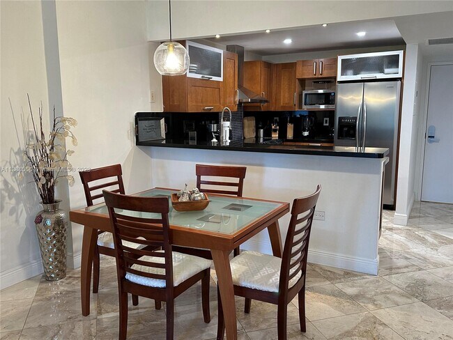 Building Photo - 2301 Collins Ave