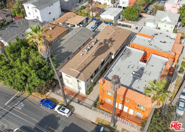 Building Photo - 1189 W 36th Pl