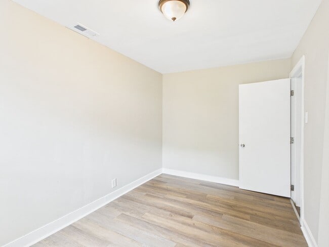 Building Photo - 529 Harrison St