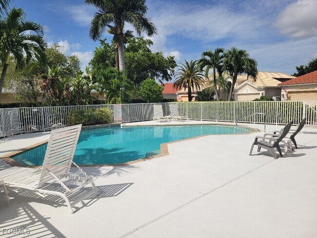 Building Photo - 14807 Crooked Pond Ct