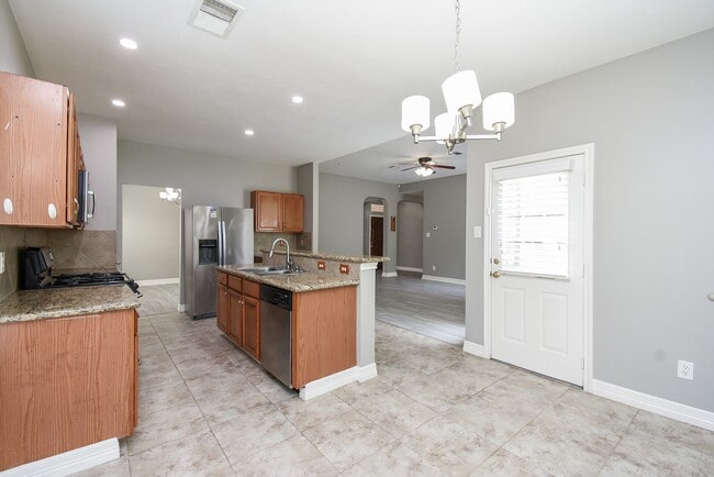 Building Photo - 4706 Torrington Ct