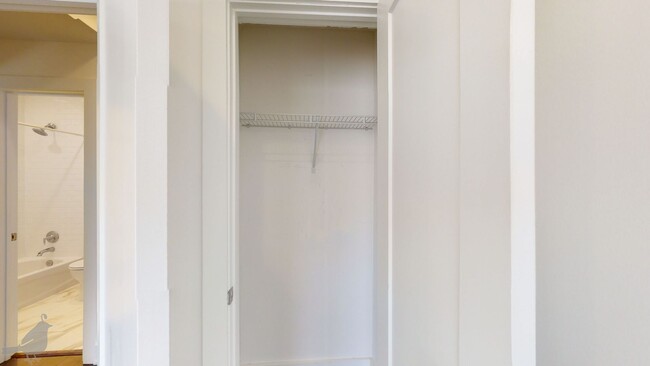 Building Photo - Stunning and Spacious Duplex in Brookland w/ Parking!