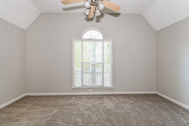 Building Photo - 6967 Parkbrook Ln