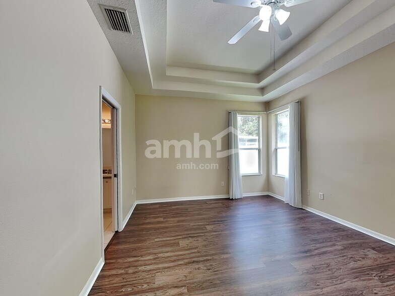 Building Photo - 4812 Sky Blue Dr