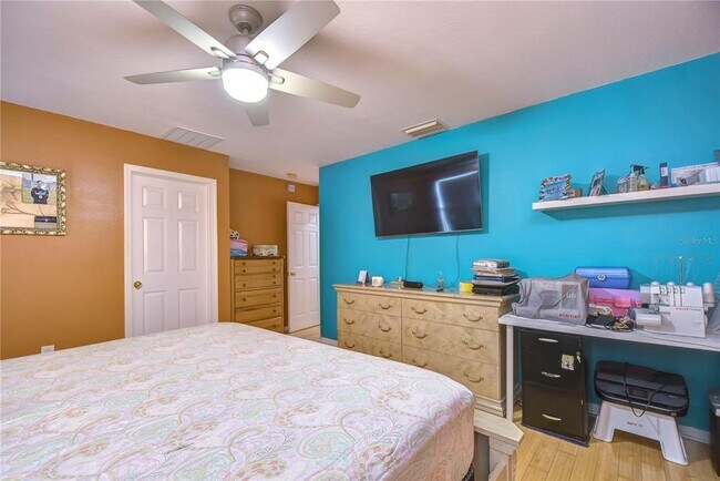 Building Photo - 17455 Garden Heath Ct