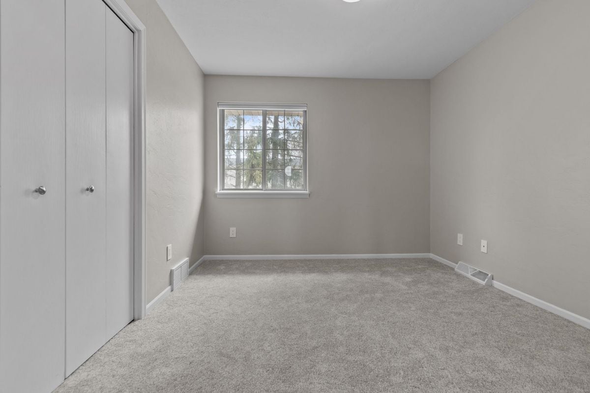 Building Photo - W6157 Aerotech Dr