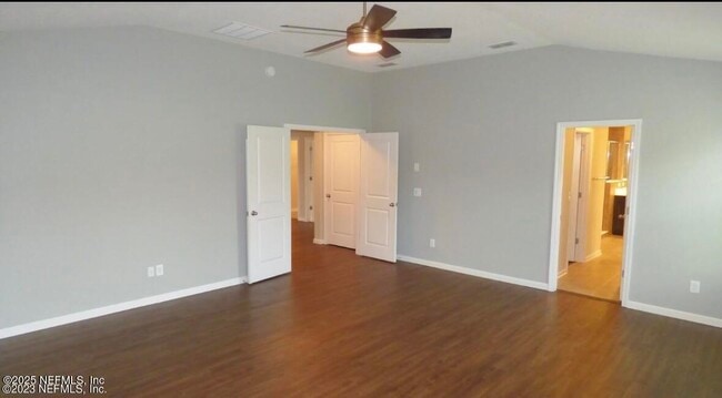 Building Photo - 83117 Purple Martin Dr