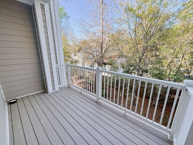 Building Photo - 1028 Bowman Woods Dr