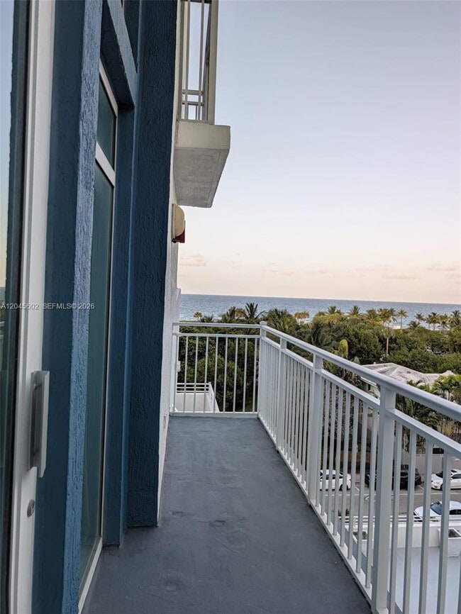 Building Photo - 7600 Collins Ave