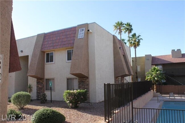 Building Photo - 4401 Alexis Dr