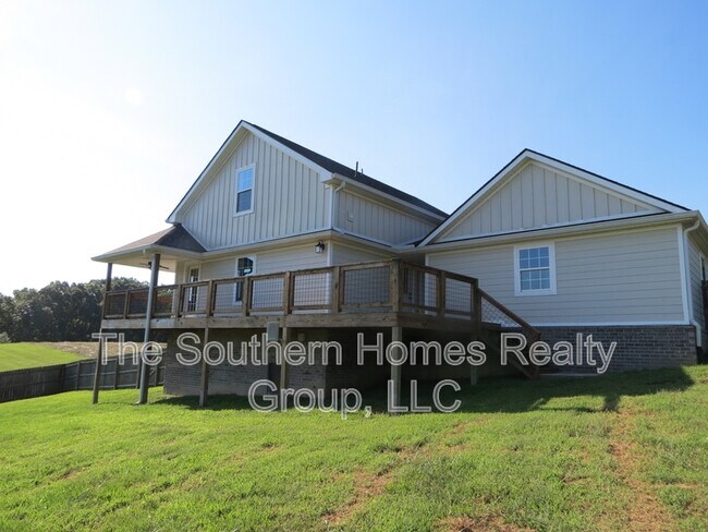 Building Photo - 975 Co Rd 316