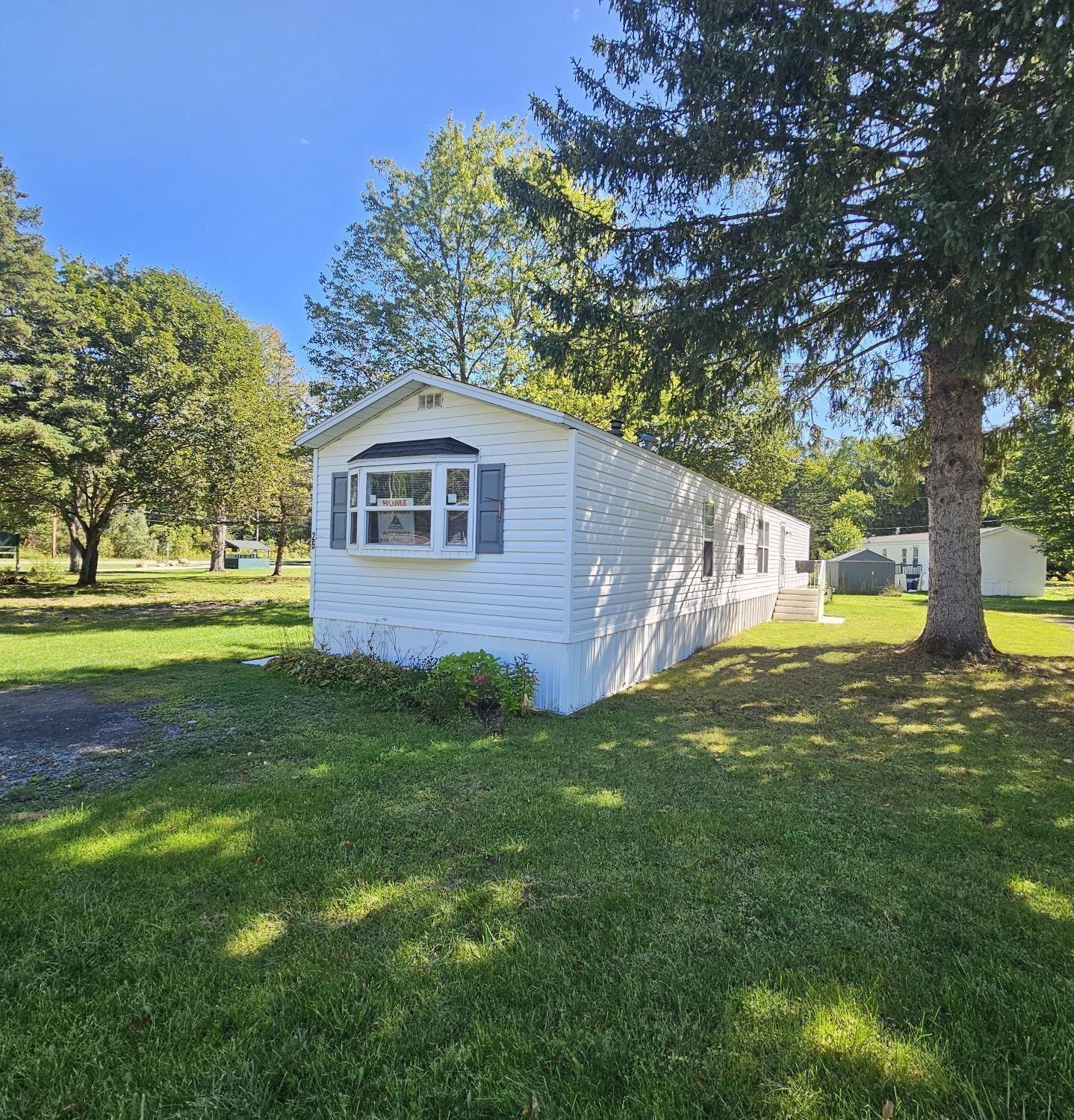 Building Photo - 25 Mapledale Acres