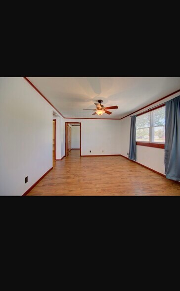 Building Photo - 1112 N Joliet St