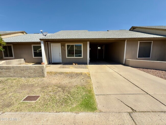 Building Photo - 4448 E Fremont St