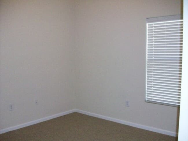 Building Photo - 6094 Maggies Cir