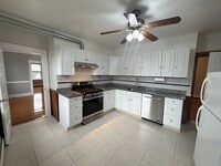 Building Photo - 403 Trapelo Rd