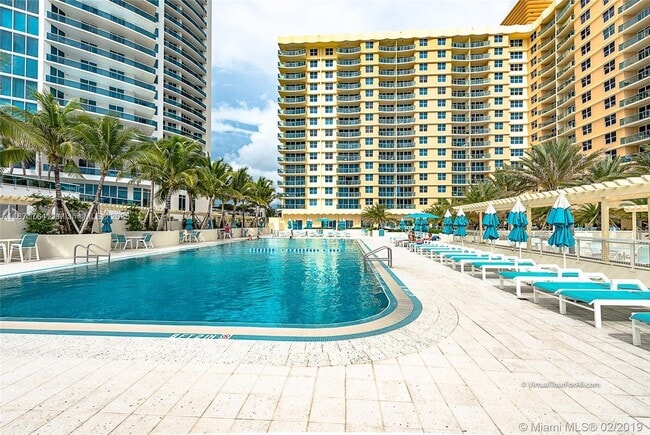 Building Photo - 2501 S Ocean Dr