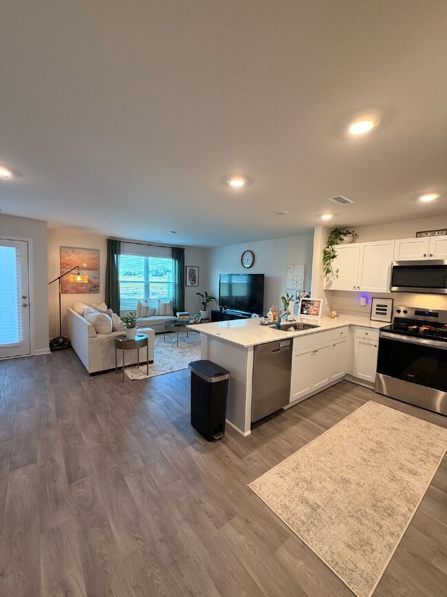 Building Photo - Modern 3 BR | 2.5 BA Townhome in Goldsboro *Newly Developed Seymour Village*