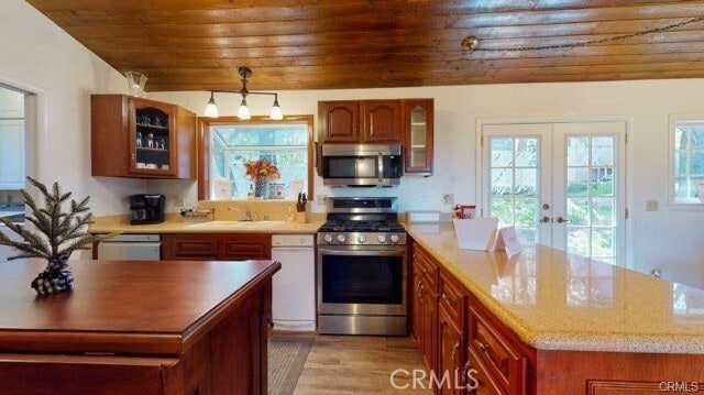 Building Photo - 621 Arth Dr