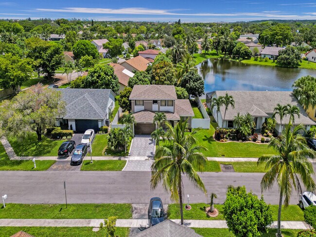 Building Photo - 9610 Dunhill Dr