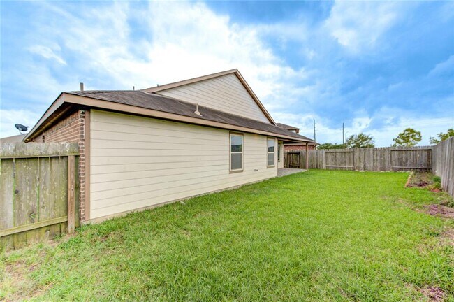 Building Photo - 17834 Royal Breccia Ln