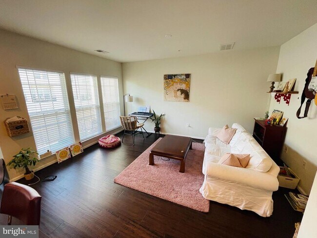 Building Photo - 42699 Wardlaw Terrace