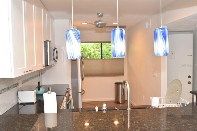 Building Photo - 1508 Pelican Cove Rd