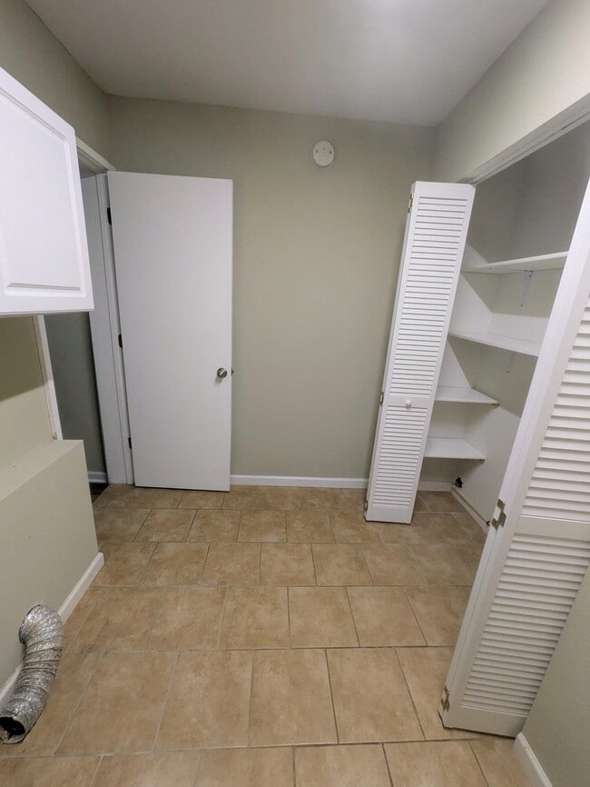 Building Photo - 4815 Baxter Ct