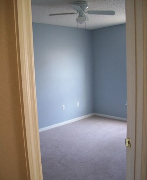 Building Photo - 1628 Myrtle Lake Ave