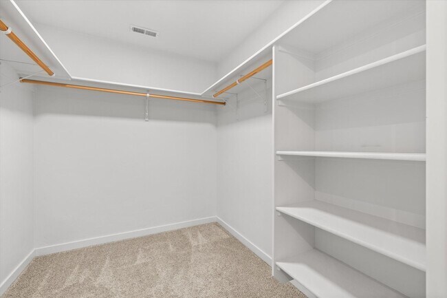 Building Photo - Eagle, ID – Spacious 3 Bedroom + Bonus Room