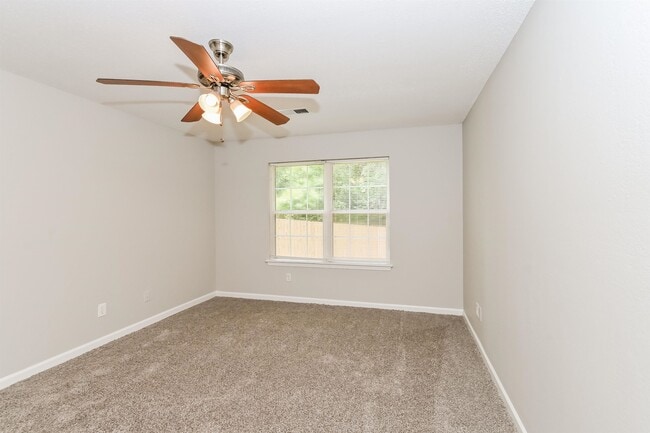 Building Photo - 4606 Northwood Hills Dr