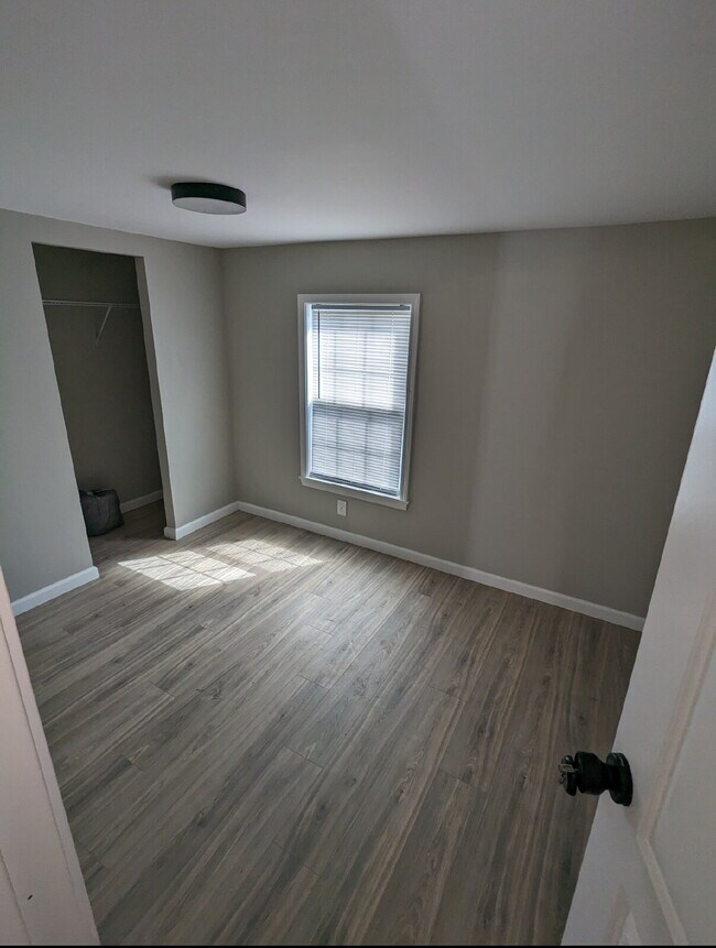 Building Photo - Affordable Co Living 2 Bedroom 1 Bathroom Home Available Now $850/mo rent