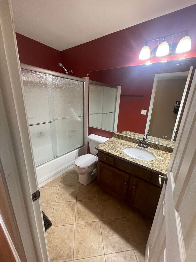 Building Photo - 1125 Auburn Ln