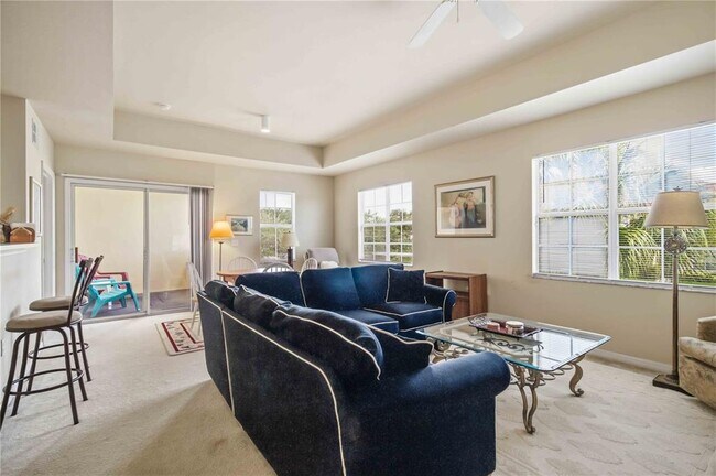 Building Photo - 1000 Villagio Cir