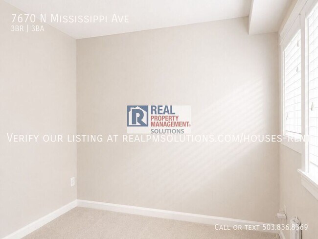 Building Photo - 7670 N Mississippi Ave