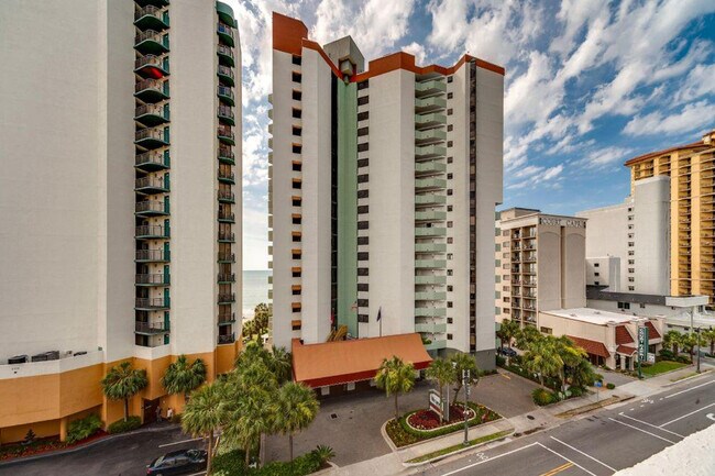 Building Photo - 6506 Somerset Dr